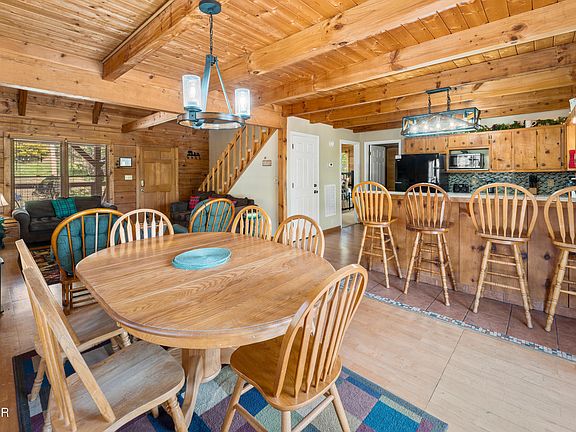 12th image of 1855 Spring Hill Dr
