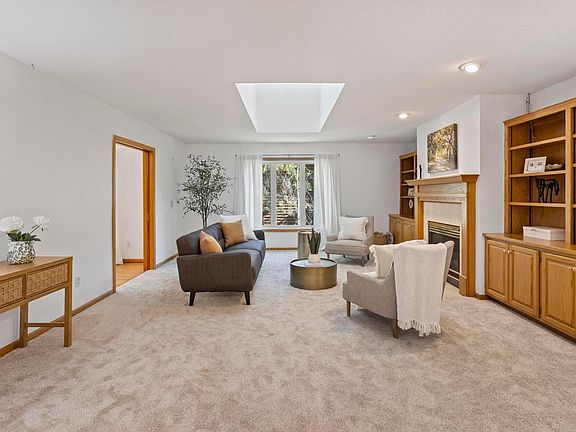 2nd image of 12827 Dover Ct