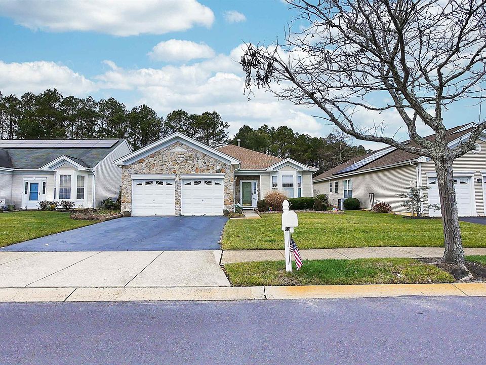 1st image of 525 Weston Dr