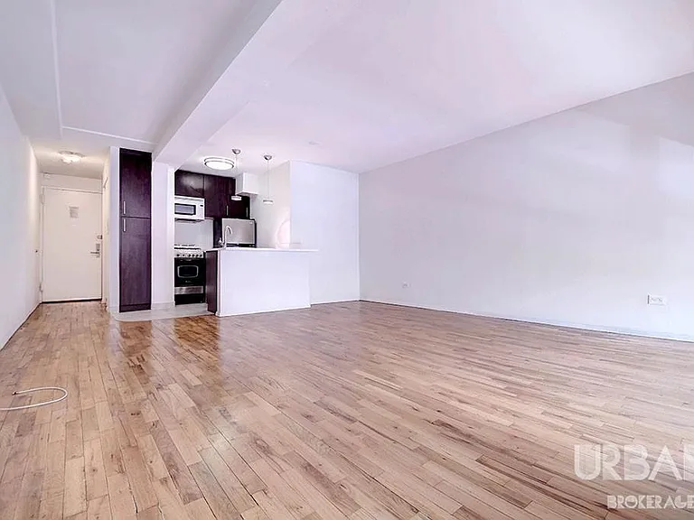 123 Bank St #230 — Photo 4