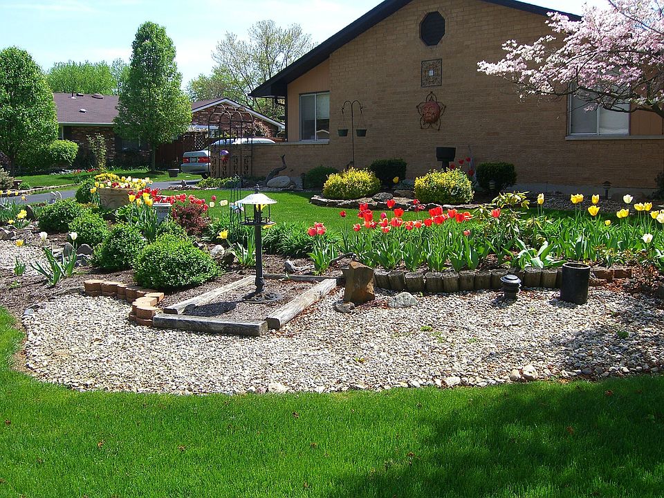 1st image of 2272 Belloak Dr