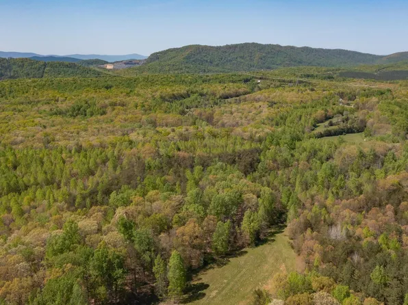 Red Hill Rd, Charlottesville, VA 22903