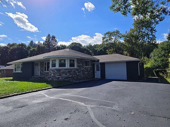 3rd image of 84 Greenwich Rd