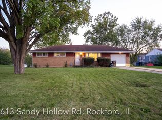 2613 Sandy Hollow Rd, Rockford, IL 61109