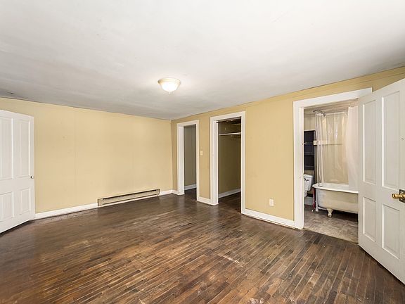 5th image of 914 N High St #916
