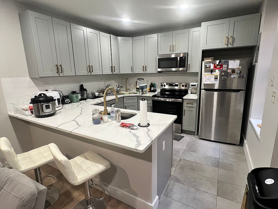 1st image of 1154 President St APT 1G