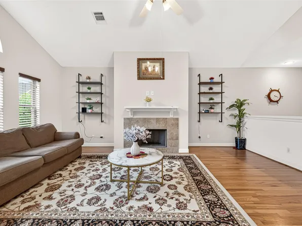 3635 Main Plaza Dr, Houston, TX 77025