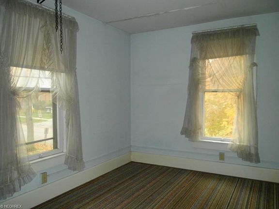 5th image of 390 S Main St