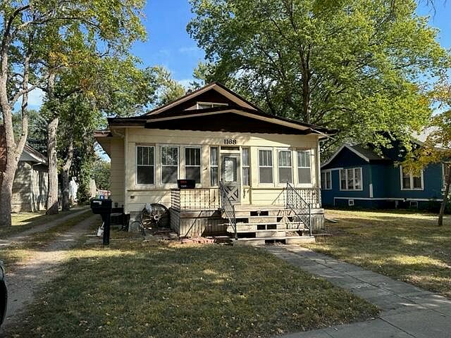 1st image of 1168 Dakota Ave S