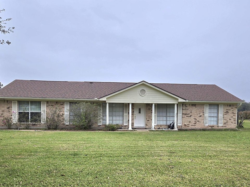 2nd image of 19545 Fm 365 Rd