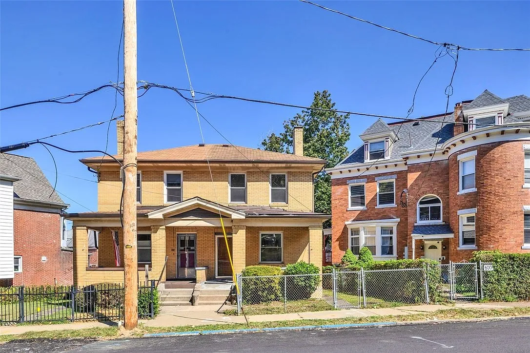 610 Chislett St photo 1