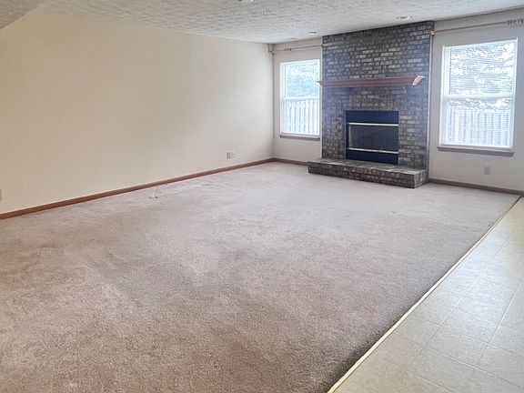 3rd image of 3414 Cinnabar St