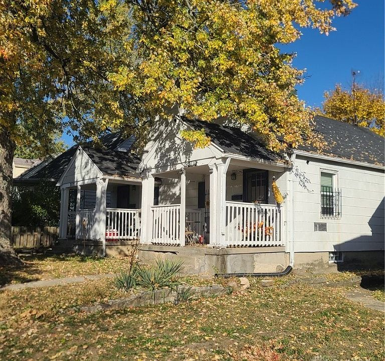 2nd image of 2112 Parkhill Dr #2110