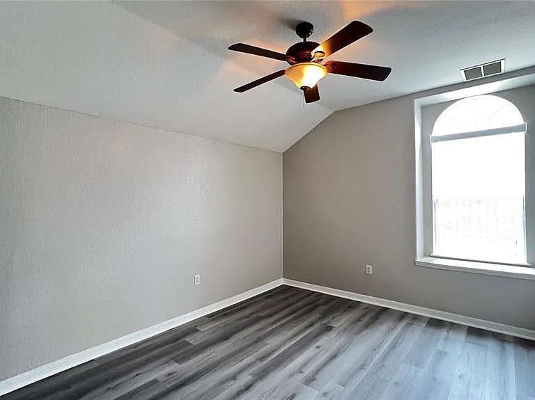 143 Vizcay Way — Photo 31
