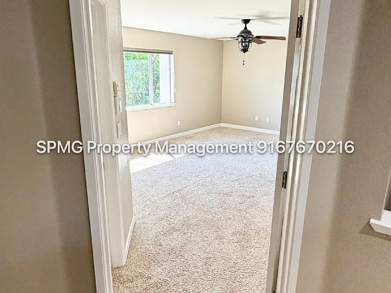 609 Granada Pass Dr — Photo 35