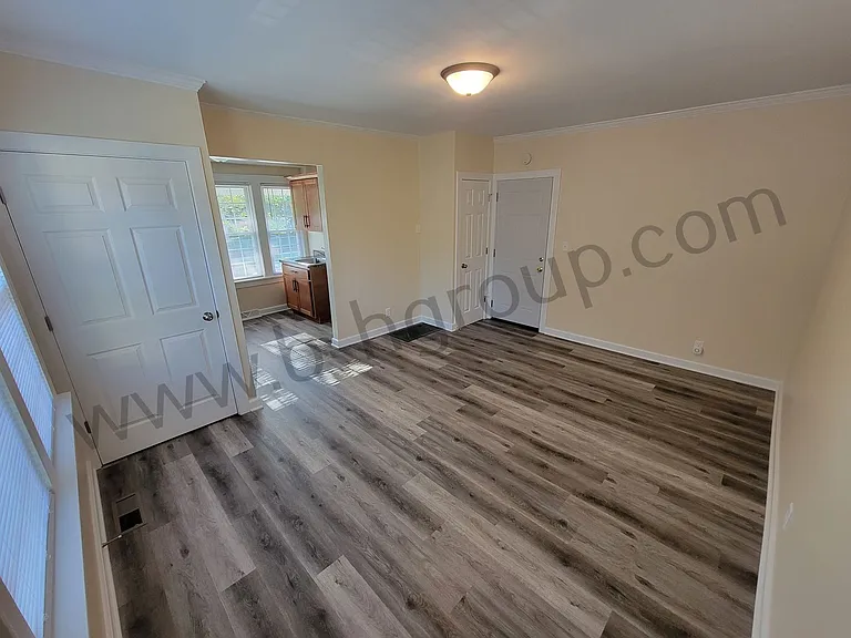 6743 12th Ave — Photo 5