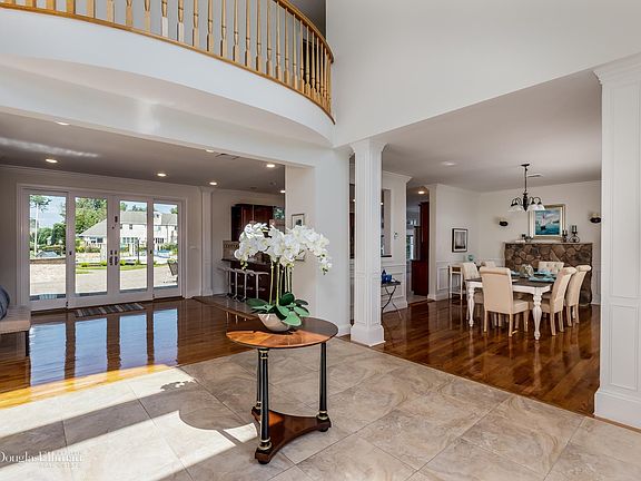 4th image of 98 Wagstaff Ln