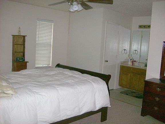 4th image of 3937 Country Meadows Cir