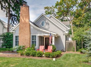 354 Hirst Ct, Lake Bluff, IL