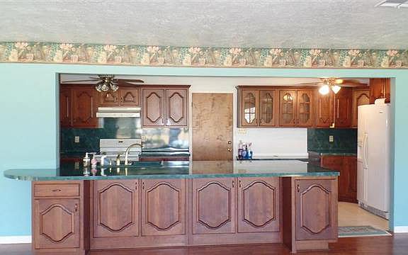 3rd image of 8209 Ponderosa Dr
