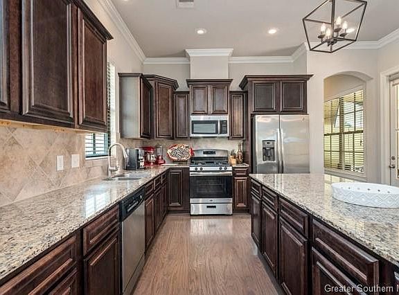 4th image of 3850 Jasmine Blvd