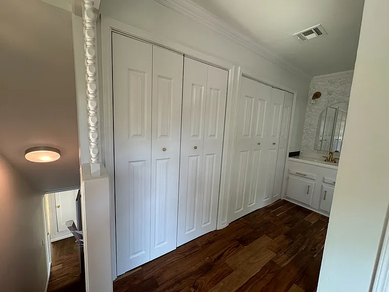 1119 W Eufaula St — Photo 11