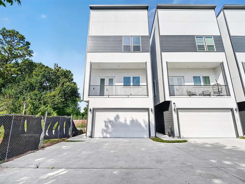 6621 Katarani Dr