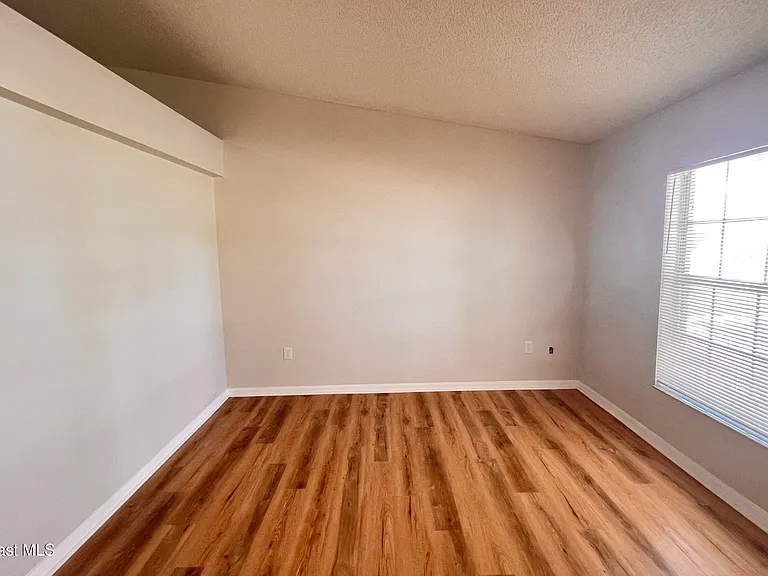 170 Nadell Ave NW — Photo 5