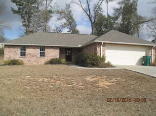 22 Clinton, Petal, MS 39465