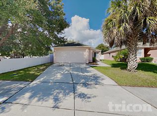4432 Country Hills Blvd, Plant City, FL 33563