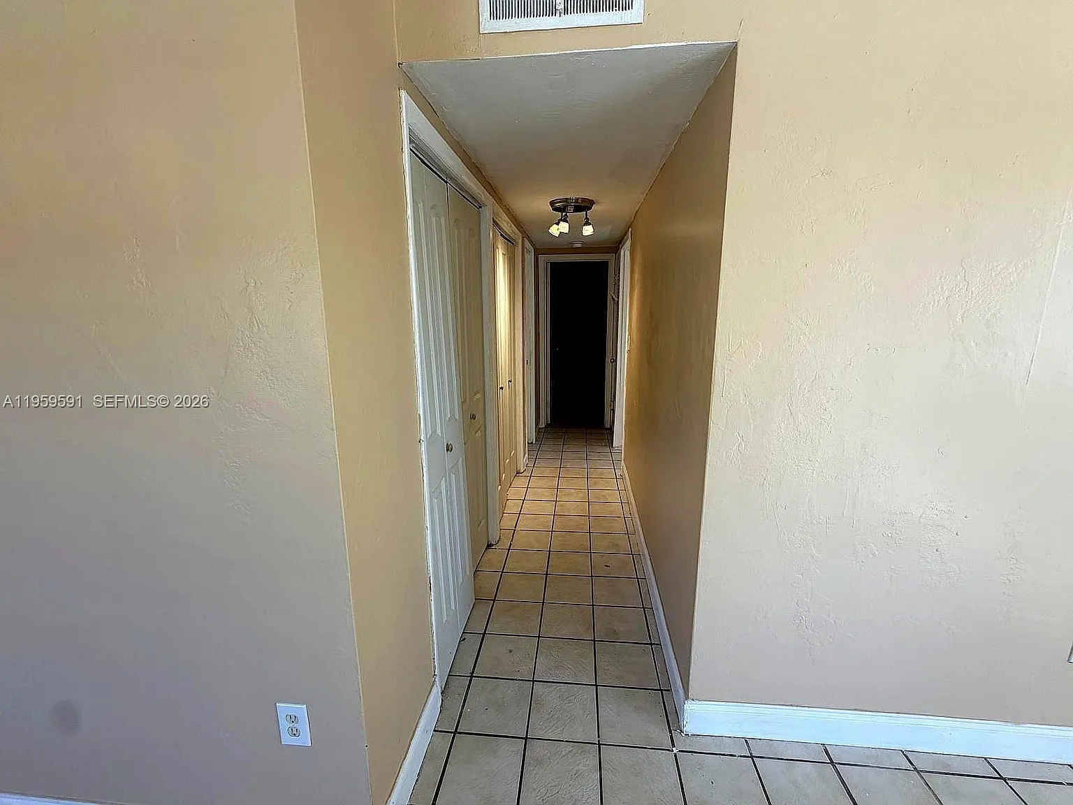 3 bed, 1500 sqft, $3,000 — Photo 2