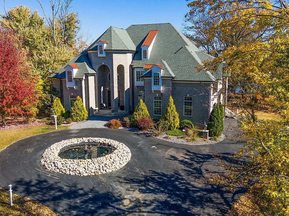 2620 Love Point Rd