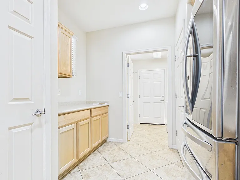 2130 W Hunter Ct #141 — Photo 7