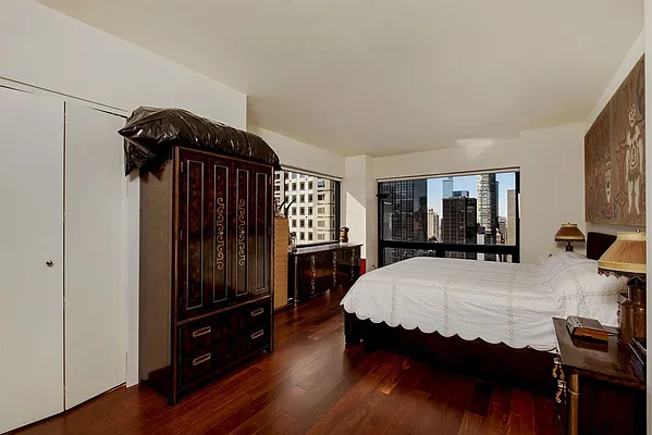 Sold by Corcoran | media 4