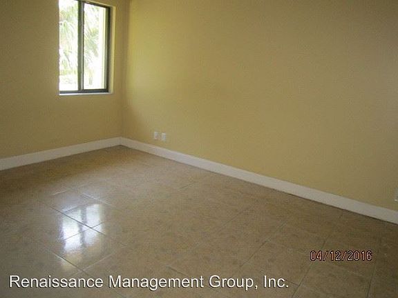 5th image of 9594 SW 1st Ct #13