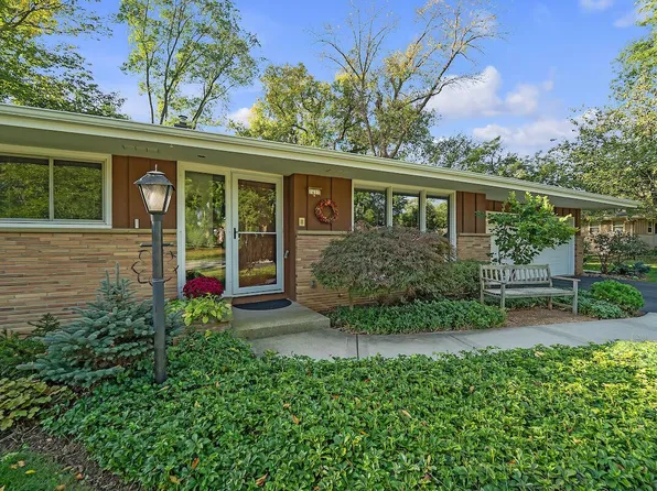 2417 West Acacia ROAD, Glendale, WI 53209