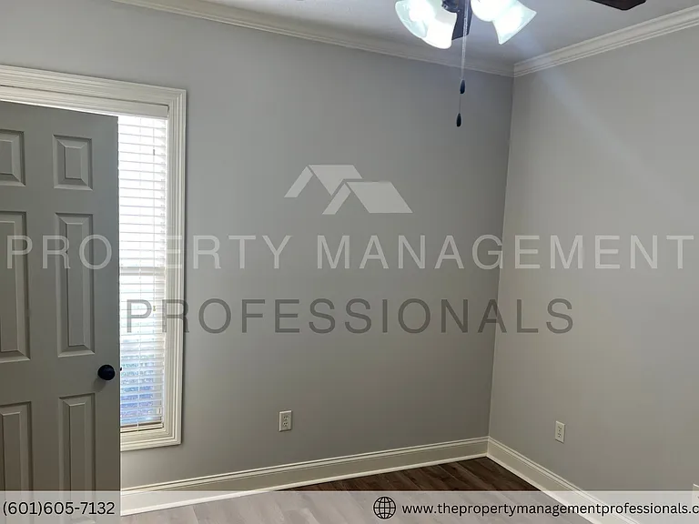 116 Cedar Green Dr — Photo 23