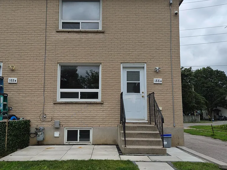 188 Anne St S #A — Photo 19