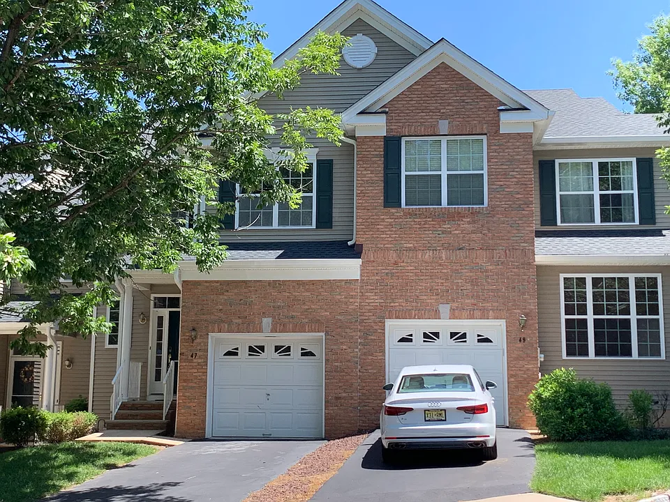 47 Hoover Ave