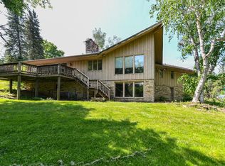19590 Timberline Dr, Brookfield, WI 53045