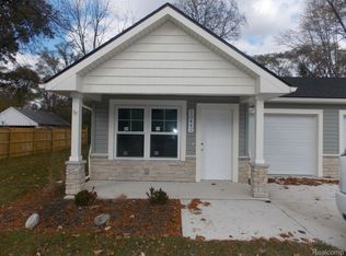 20442 Westland Dr, Southfield, MI 48075