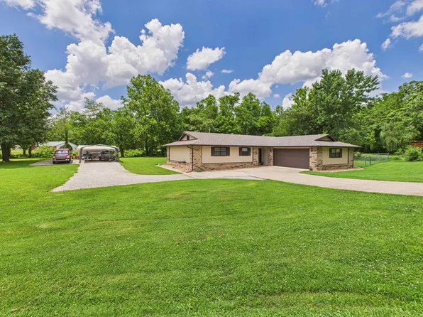 953 Tanglewood Dr, Mountain Home, AR 72653