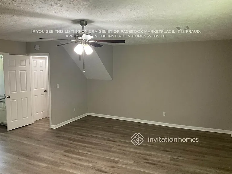 2413 Leslie Brook Dr — Photo 9