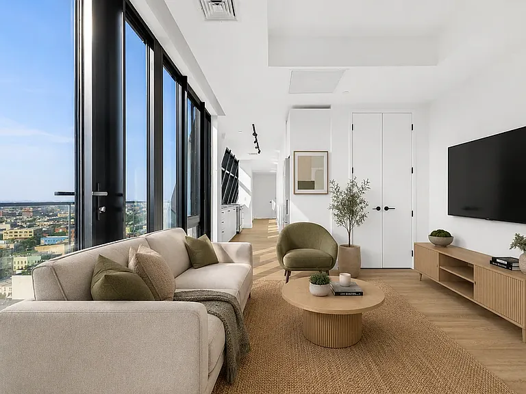 60 Cedar St #1801 — Photo 3