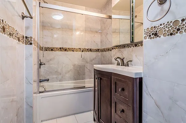 Rented by Bold New York | media 31