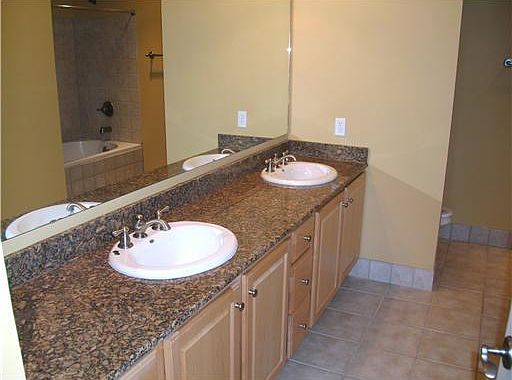 4th image of 613 Camellia Pointe Blvd