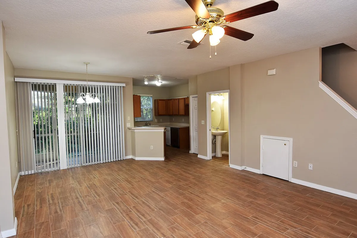 Building Photo - 11037 Black Swan Ct