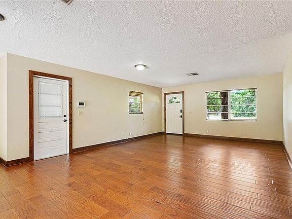 5th image of 28443 Sonny Dr