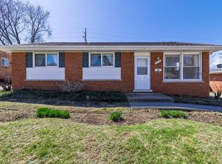 428 Meadow Ln, Rochester, MI 48307