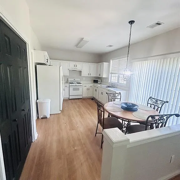 577 Ashland Pkwy — Photo 13